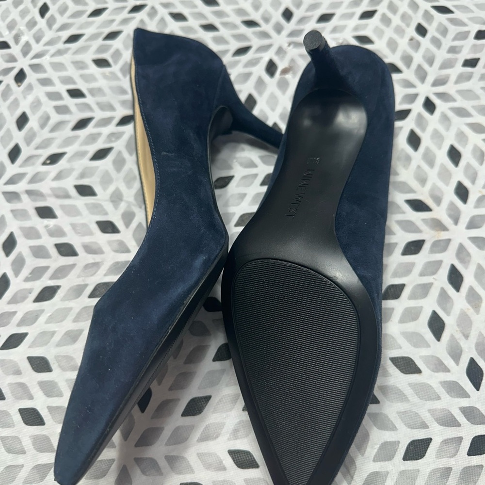 Nine West Navy Blue Suede Pointed Toe Pumps - Picture 3 of 4